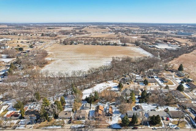 108 Grove AVENUE, Genoa City, WI 53128