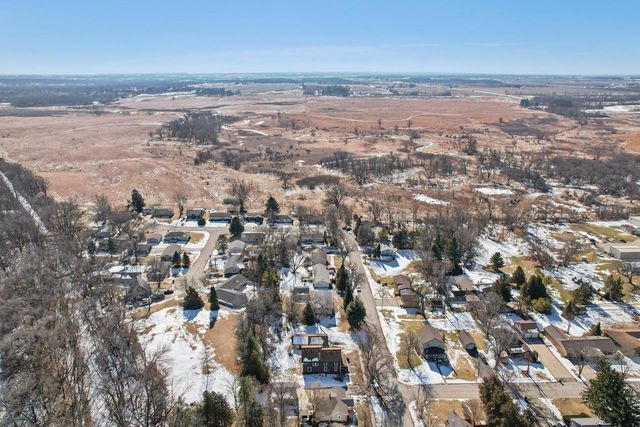 108 Grove AVENUE, Genoa City, WI 53128