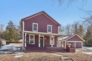 108 Grove AVENUE, Genoa City, WI 53128