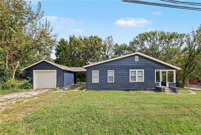 2000 E 82nd Street, Kansas City, MO 64132