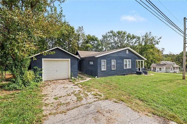 2000 E 82nd Street, Kansas City, MO 64132