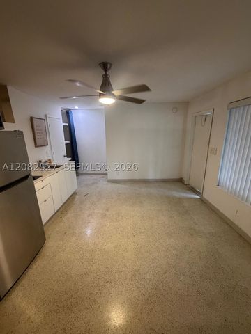 1100 NE 18th Ct 1-8, Fort Lauderdale, FL 33305