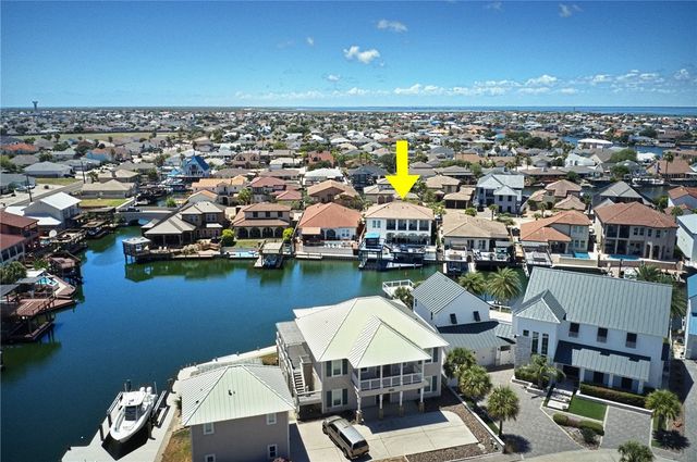 13834 Captains Row, Corpus Christi, TX 78418