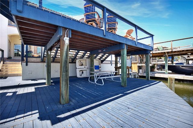 13834 Captains Row, Corpus Christi, TX 78418