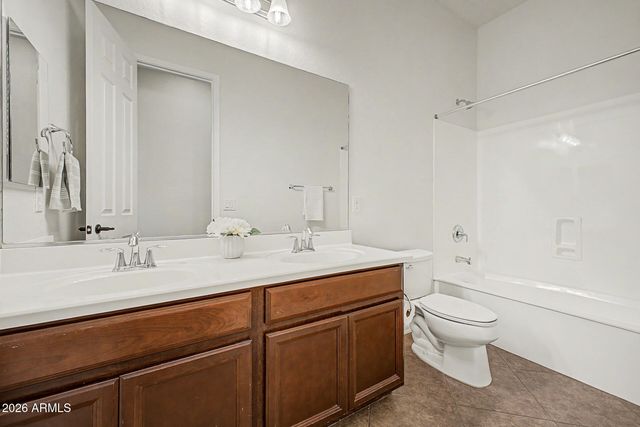 2564 E ORLEANS Drive, Gilbert, AZ 85298