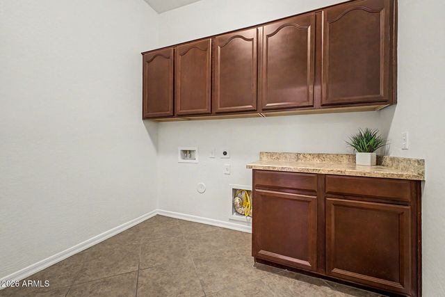 2564 E ORLEANS Drive, Gilbert, AZ 85298