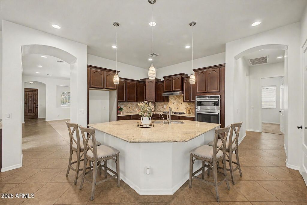 2564 E ORLEANS Drive, Gilbert, AZ 85298