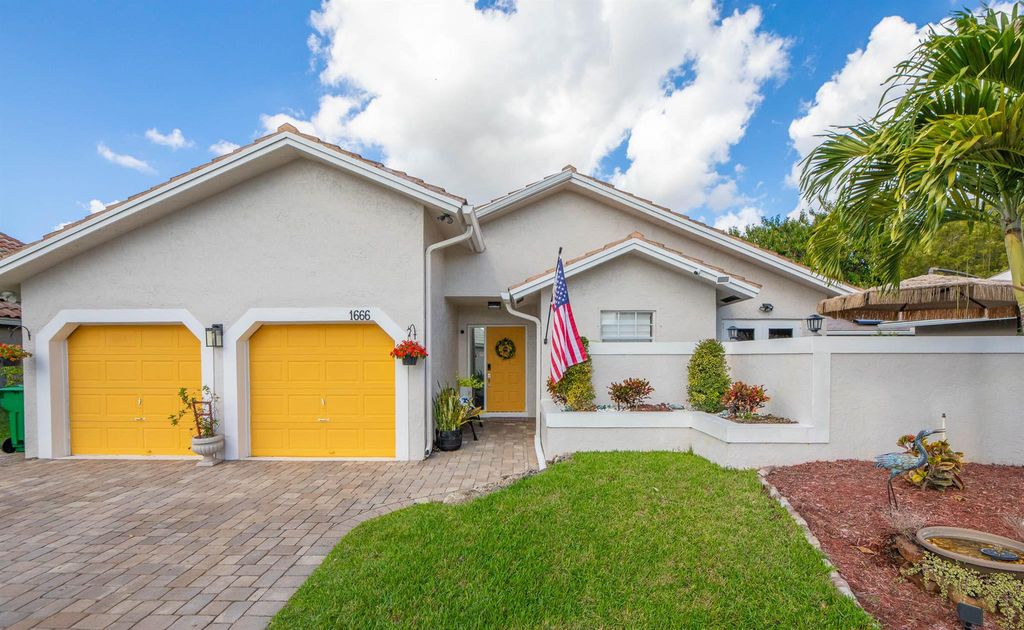 1666 NW 106 Ter Terrace, Coral Springs, FL 33071