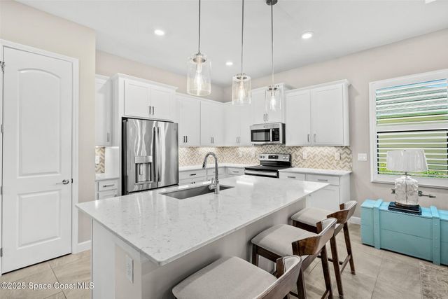 1942 Great Belt Circle, Melbourne, FL 32940