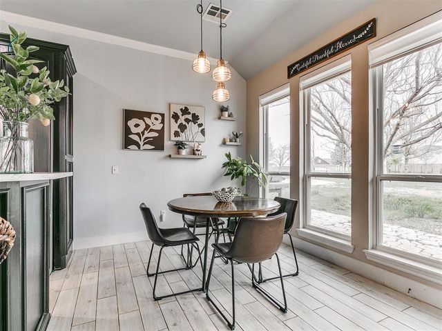 4949 Penn Place Drive, Edmond, OK 73025