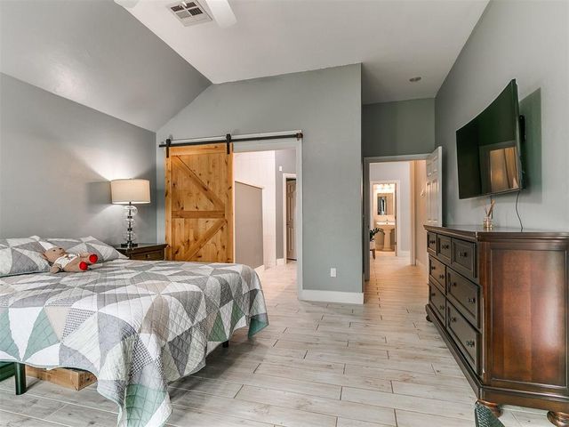 4949 Penn Place Drive, Edmond, OK 73025