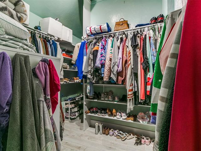 4949 Penn Place Drive, Edmond, OK 73025