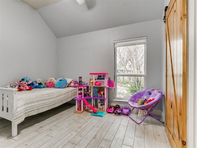 4949 Penn Place Drive, Edmond, OK 73025