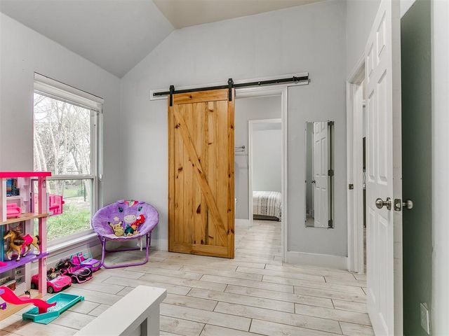 4949 Penn Place Drive, Edmond, OK 73025