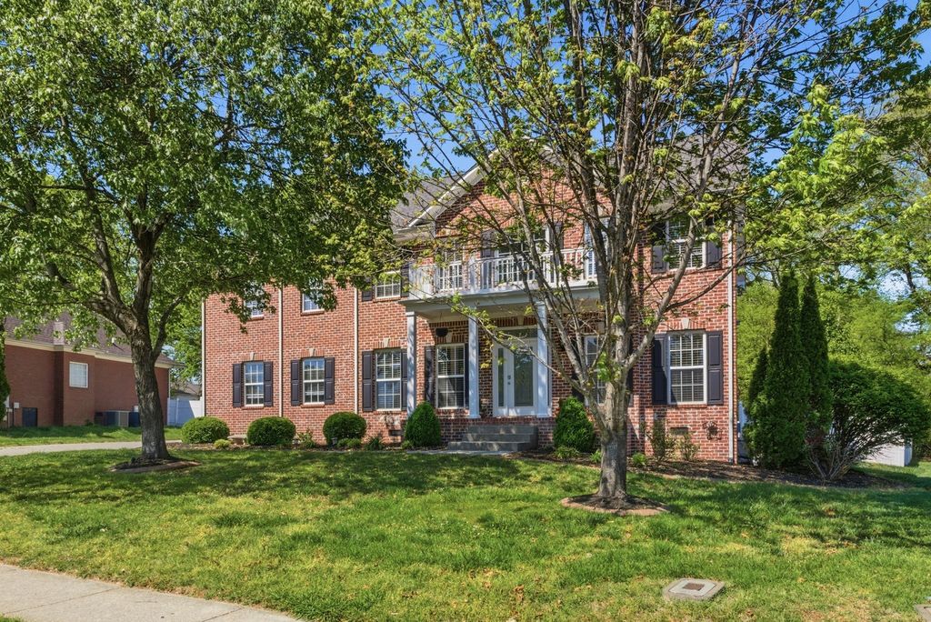 1060 Auldridge Dr, S, Spring Hill, TN 37174