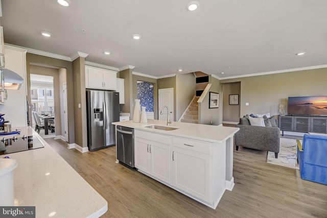 28 COUNTRY LIVING RD, Elkton, MD 21921
