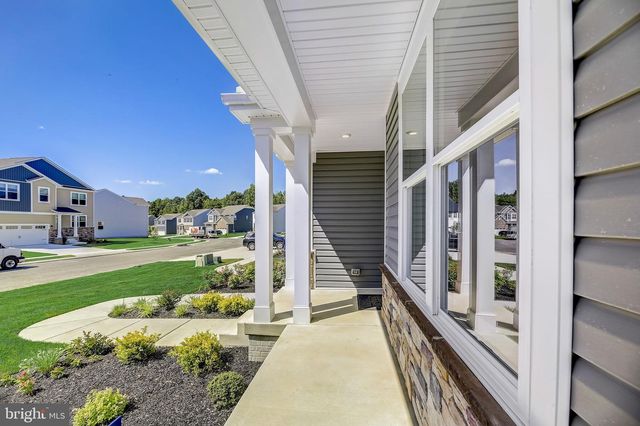 28 COUNTRY LIVING RD, Elkton, MD 21921