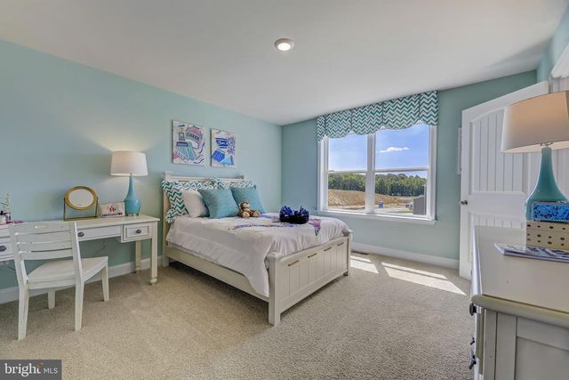 28 COUNTRY LIVING RD, Elkton, MD 21921