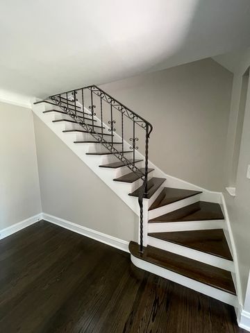 325 Columbia Avenue, Des Plaines, IL 60016