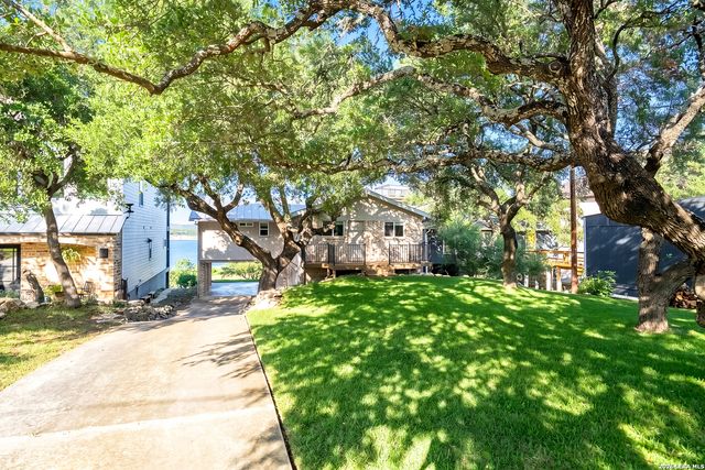 1482 Stagecoach, Canyon Lake, TX 78133