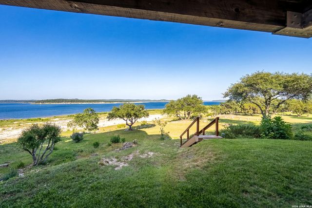 1482 Stagecoach, Canyon Lake, TX 78133