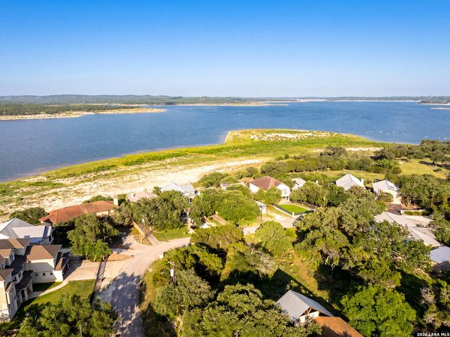 1482 Stagecoach, Canyon Lake, TX 78133