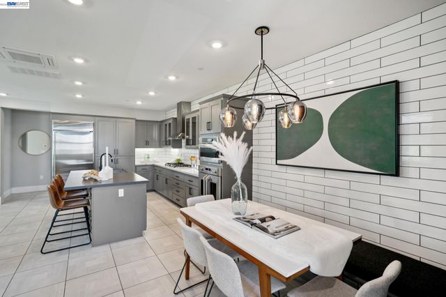 2940 Sanor Pl 105, Santa Clara, CA 95051