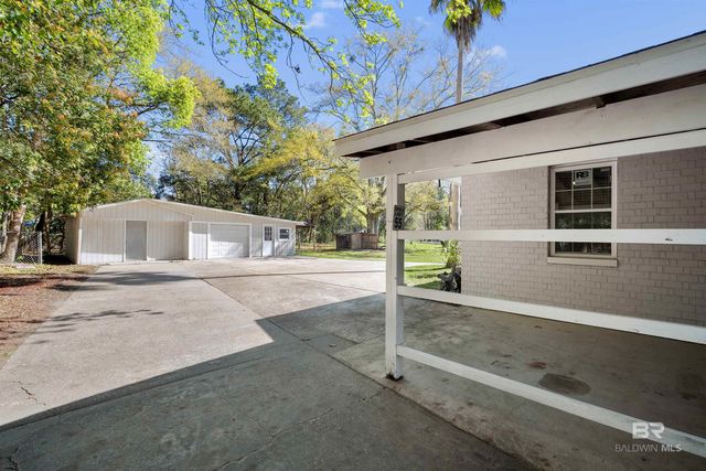 2214 S Hillwood Drive, Mobile, AL 36605