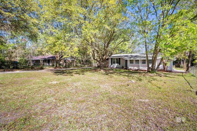 2214 S Hillwood Drive, Mobile, AL 36605