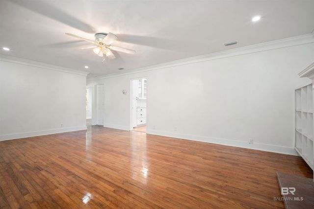 2214 S Hillwood Drive, Mobile, AL 36605