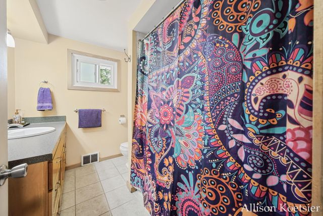 910 Mulford Drive SE, Grand Rapids, MI 49507