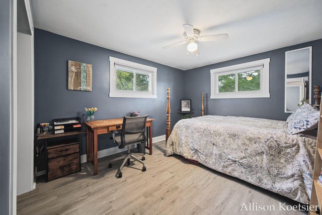910 Mulford Drive SE, Grand Rapids, MI 49507