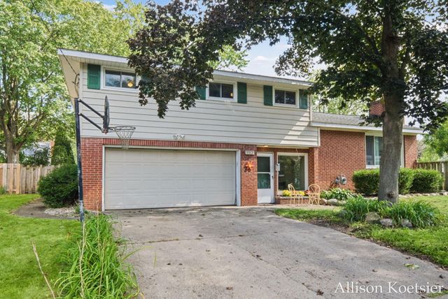 910 Mulford Drive SE, Grand Rapids, MI 49507