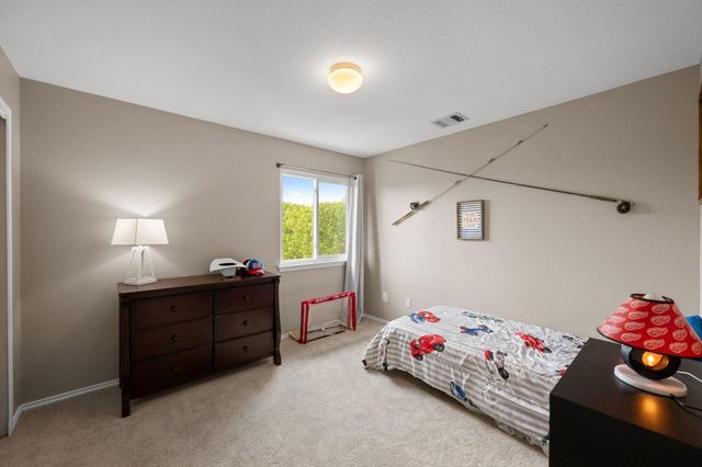 605 Holbrooke ST, Hutto, TX 78634