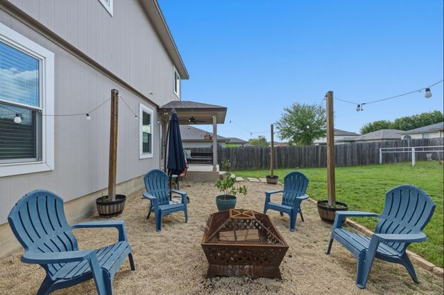 605 Holbrooke ST, Hutto, TX 78634