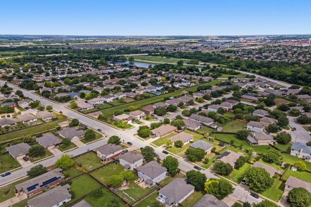 605 Holbrooke ST, Hutto, TX 78634