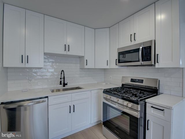 208 PARKHOLME CIR, Reisterstown, MD 21136