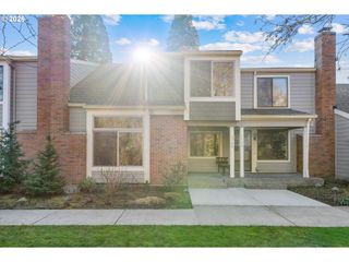 1764 BONNIEBRAE Dr, Lake Oswego, OR 97034