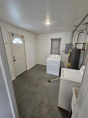 14219 Knox Avenue, Warren, MI 48089