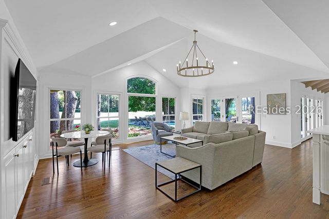 7 Red Maple Rd, Hilton Head Island, SC 29928