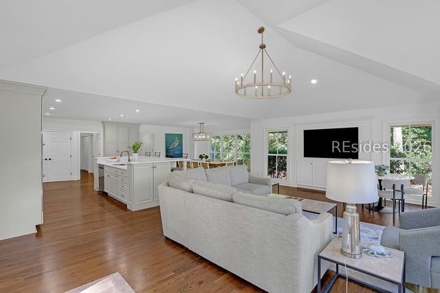 7 Red Maple Rd, Hilton Head Island, SC 29928