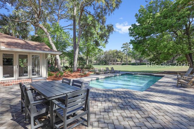 7 Red Maple Rd, Hilton Head Island, SC 29928