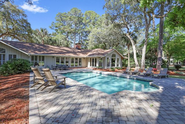 7 Red Maple Rd, Hilton Head Island, SC 29928