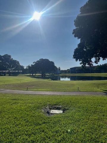 300 SW 134th Way 102E, Pembroke Pines, FL 33027