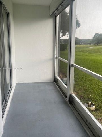 300 SW 134th Way 102E, Pembroke Pines, FL 33027