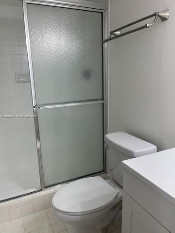 300 SW 134th Way 102E, Pembroke Pines, FL 33027