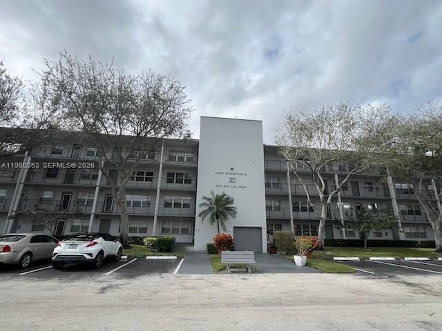 300 SW 134th Way 102E, Pembroke Pines, FL 33027