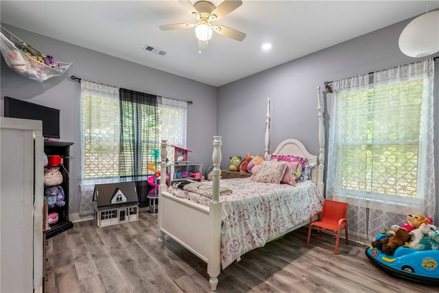 1213 Stokenbury Road, Elkins, AR 72727