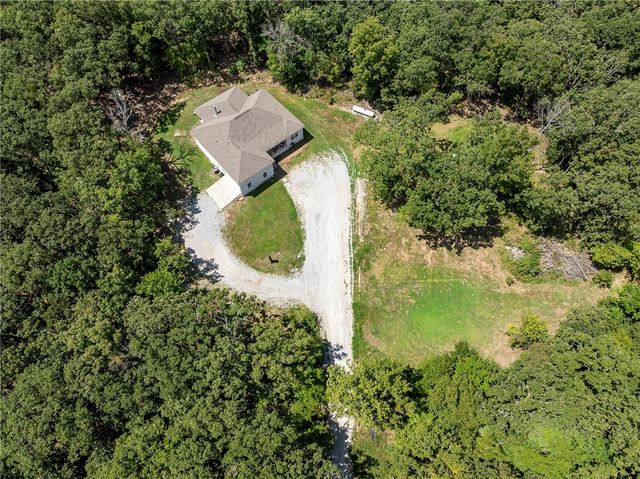 1213 Stokenbury Road, Elkins, AR 72727