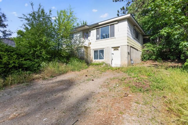 611 S Farr Rd, Spokane Valley, WA 99206
